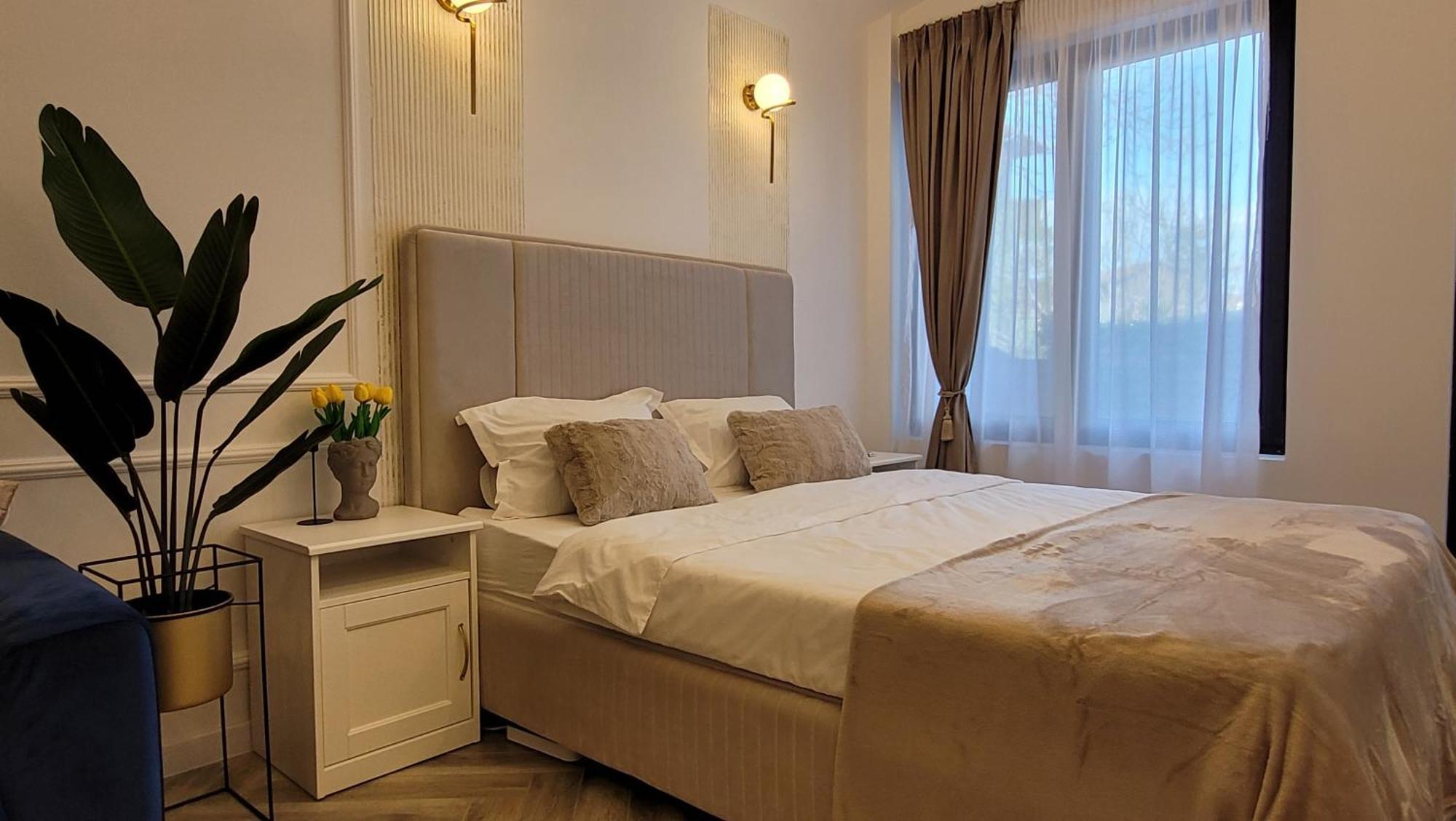 Luxury Mansion Apartment Bucharest Exterior photo